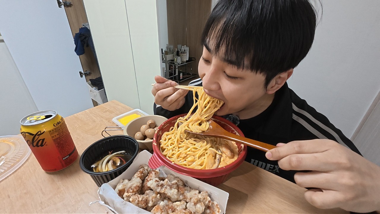 보배반점 크림 짬뽕 + 찹쌀 탕수육 + 메추리알 장조림