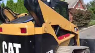 CAT 287B close 1820