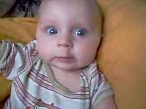 Baby kaut Luft