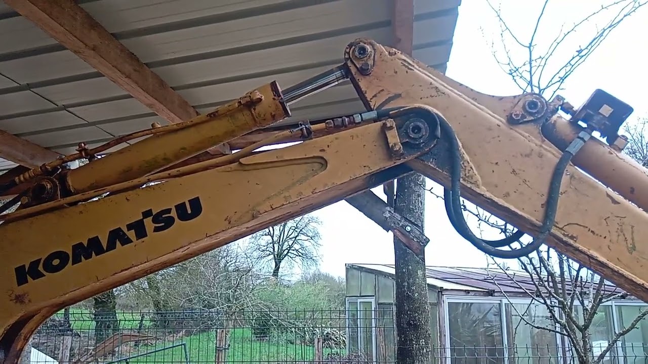 Vérin descend tour seul. Fuite distributeur.