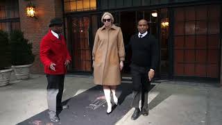 Gwendoline Christie towers over doormen at her hotel in NYC #gwendolinechristie #brienneoftarth #got