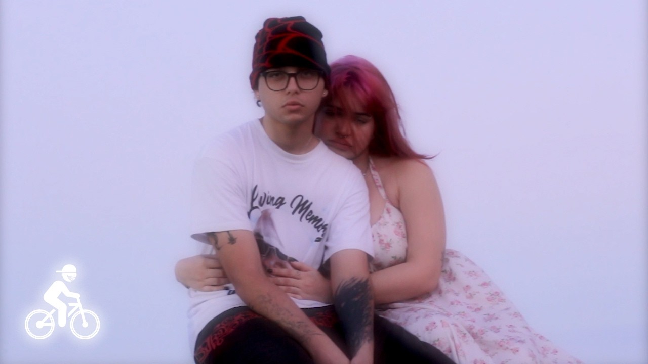 Watch CLOUDBOI - CUANTAS DROGAS on YouTube Watch CLOUDBOI - CUANTAS DROGAS on YouTube