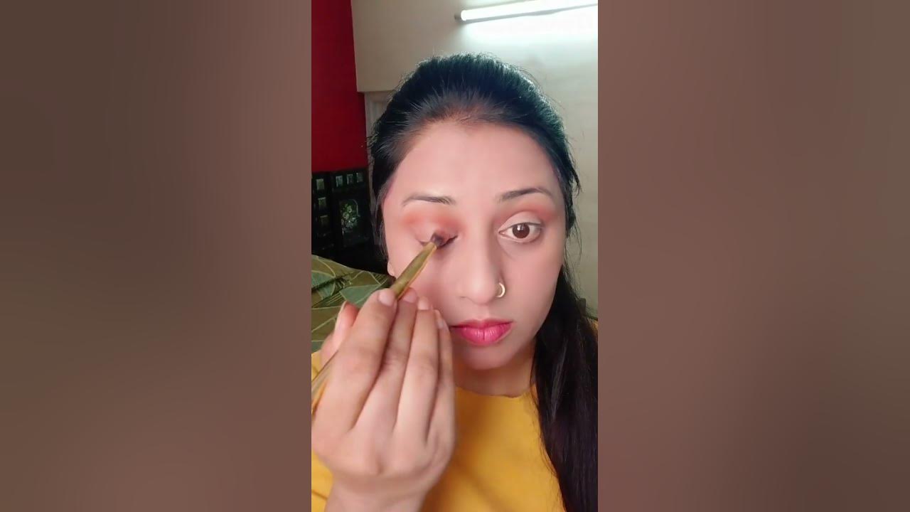 Eyelash curler se eyeshadow hack 👍😱🤔👍shorts ytshorts Ridhi styles