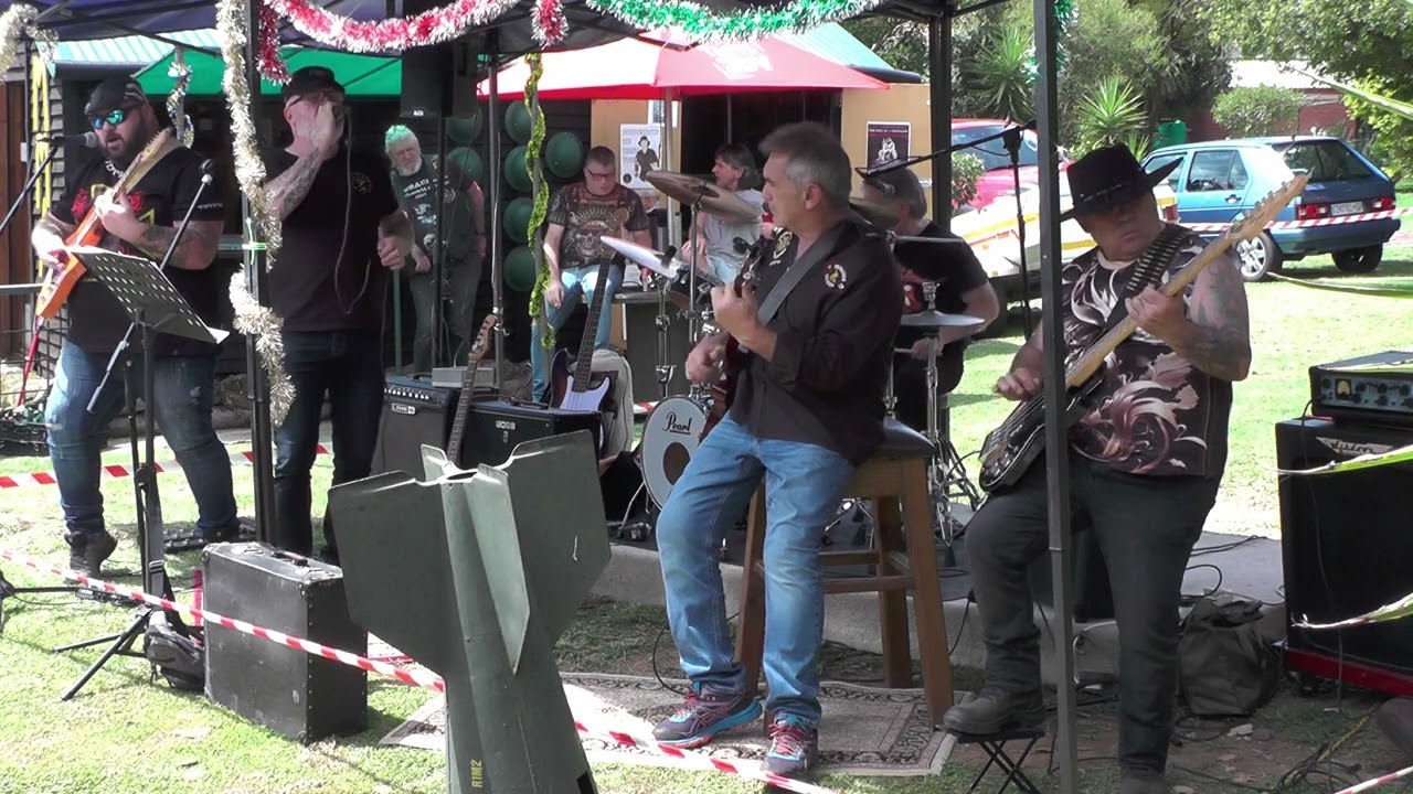 SYNERGY COVER BAND AT THE MOTHS CLUB  DEC 2025 WITH -  WITH OR WITHOUT YOU