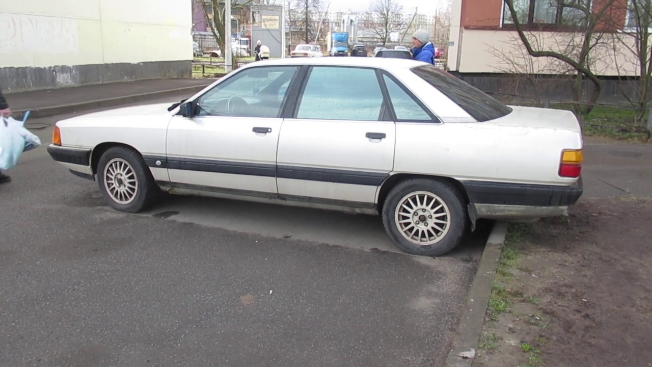 Audi 100 1982