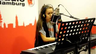 Amanda Mair - Sense (Radio Hamburg Live-Lounge)