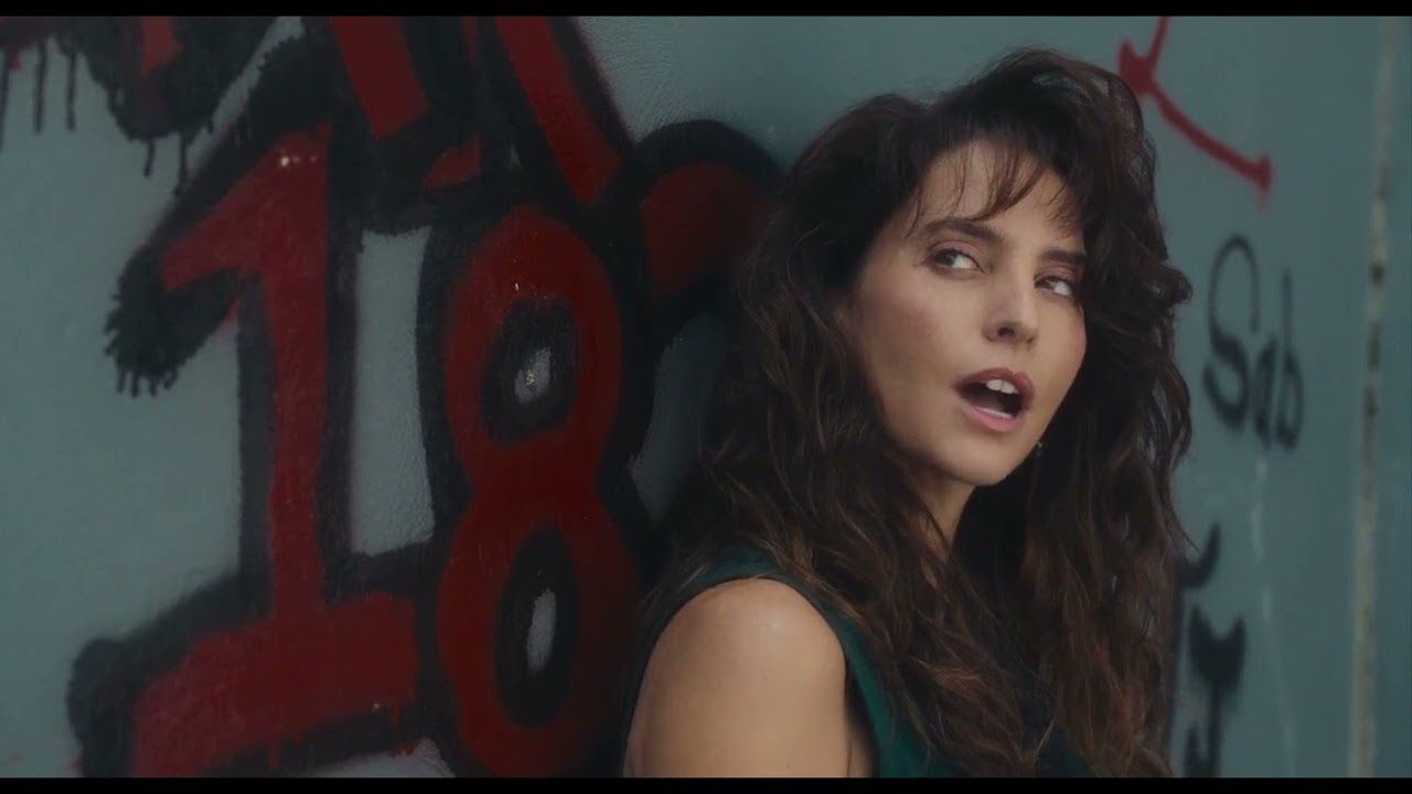 "Anál nathrach, orth’ bháis’s bethad, do chél dénmha."Excalibur エクスカリバー (1981) The 