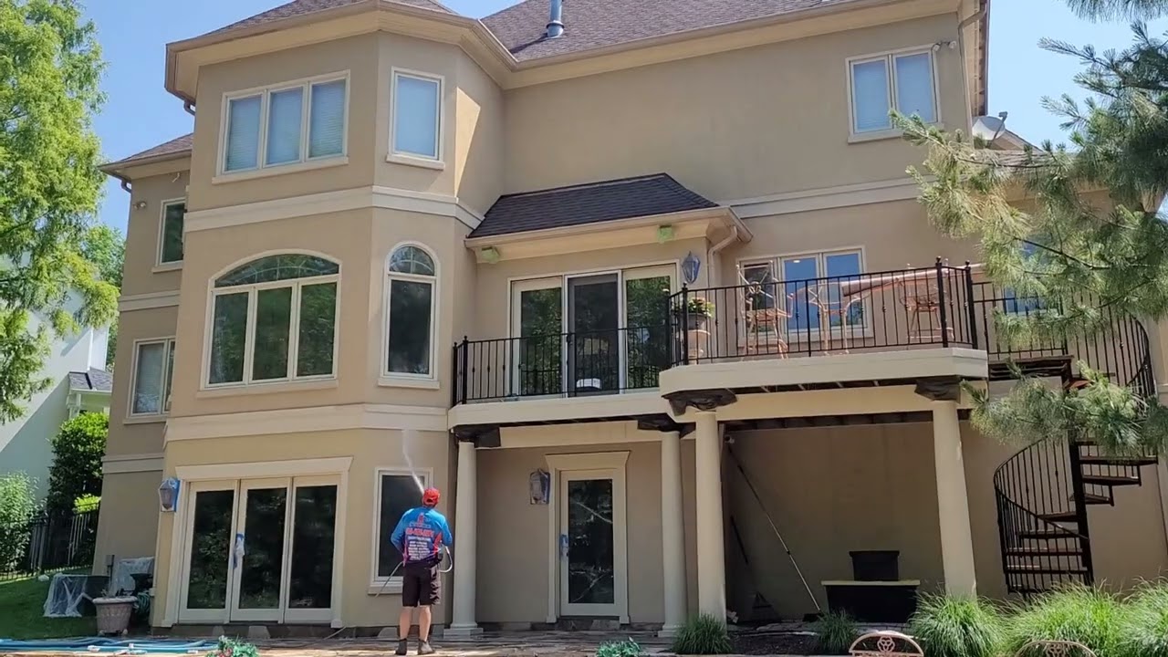 Professional Stucco Cleaning Demonstration | 360 Soft Wash
