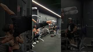 People reaction in gym to calisthenics athlète #calisthenics #dj #hardstyle #aura #motivation