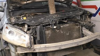 Recovering Renault Megan after an accident Body Repair