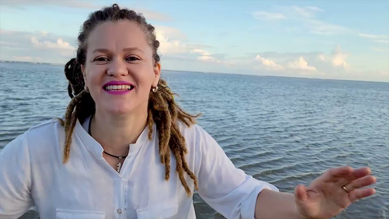 TÔ EM PAZ - LELA COSTA (Reggae Gospel)