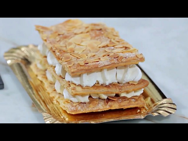 Cómo hacer Milhojas de Nata Caseros con el hojaldre increíblemente crujiente