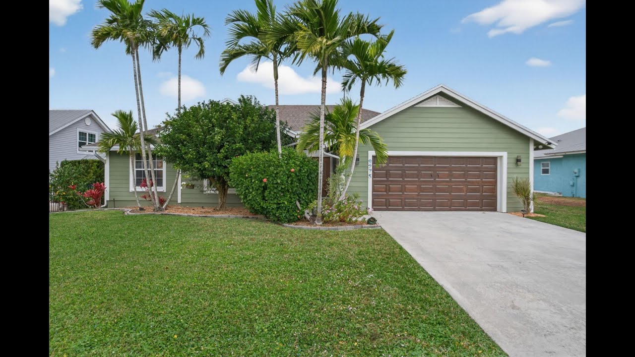 9275 SE Mercury Street Hobe Sound, FL | ColdwellBankerHomes.com