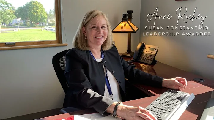 Anne Richey Receives the Susan Constantino Award -...