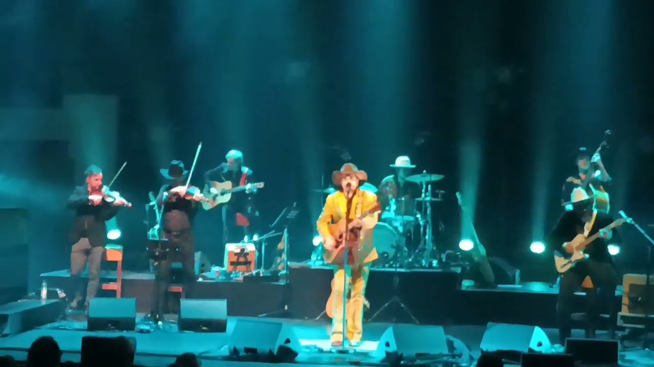 Waylon LIVE in Utrecht 15th February '26 Vredenburg