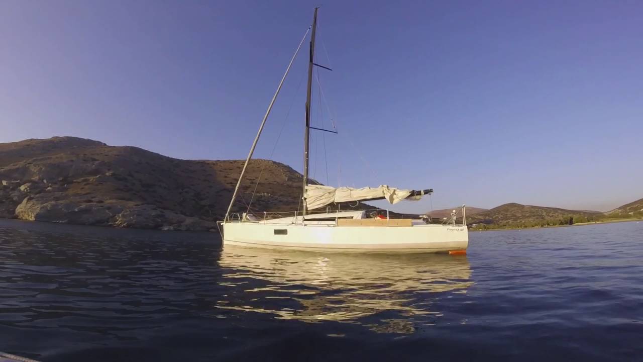 Fast Sailing - Lavrio - Santorini - 19 knots dual handed