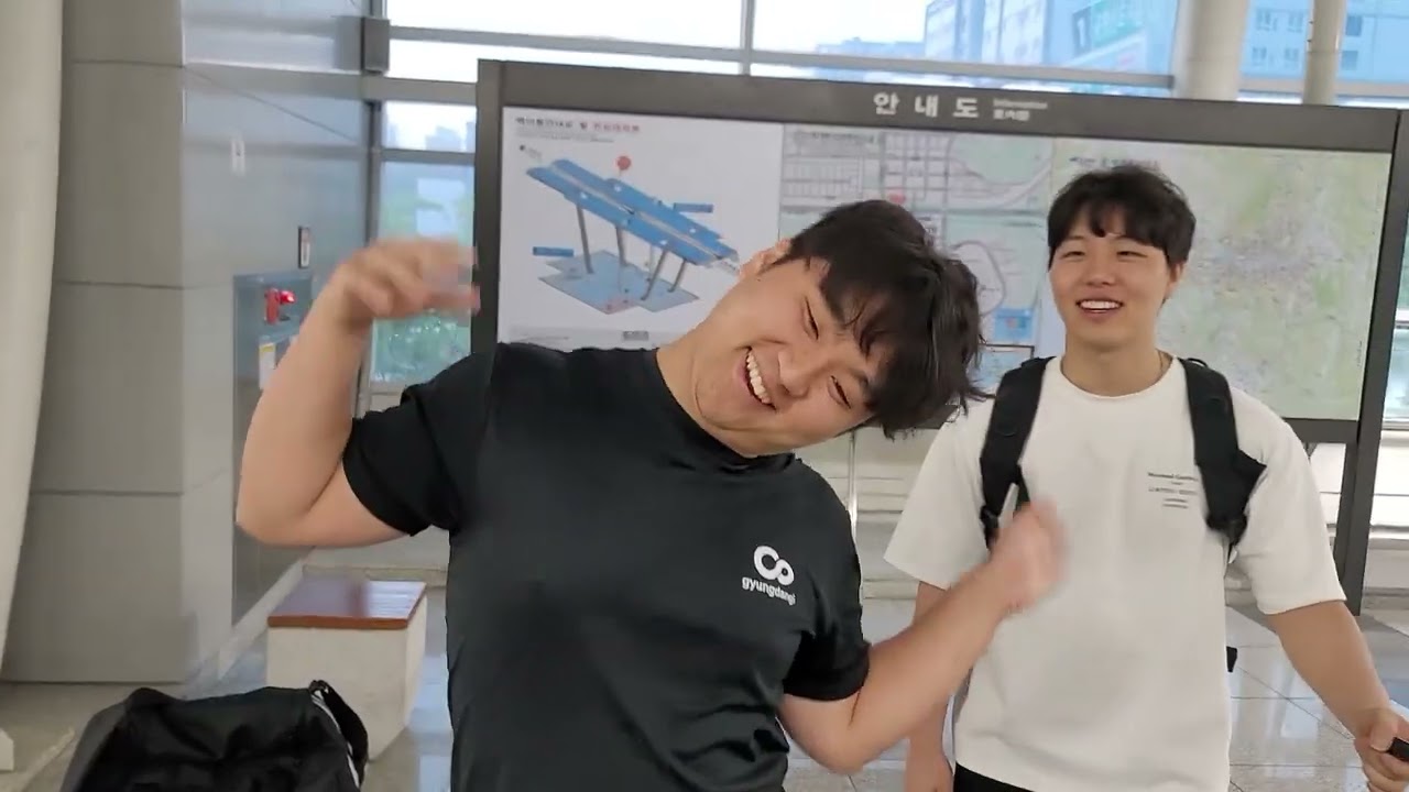 정신병 걸린 엠생 머저리들 일본여행 2편