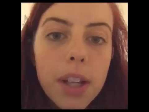 Dani Cimorelli Using The Zoom Feature On Her Phone - YouTube
