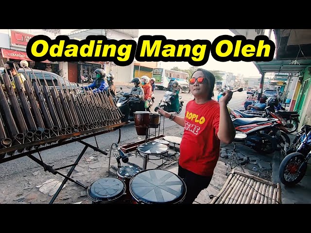 ODADING MANG OLEH D0MINIQUE Koplo Angklung Kendang Pengamen Jalanan class=