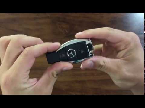 Vídeo: Como você troca a bateria em uma chave Mercedes e350?