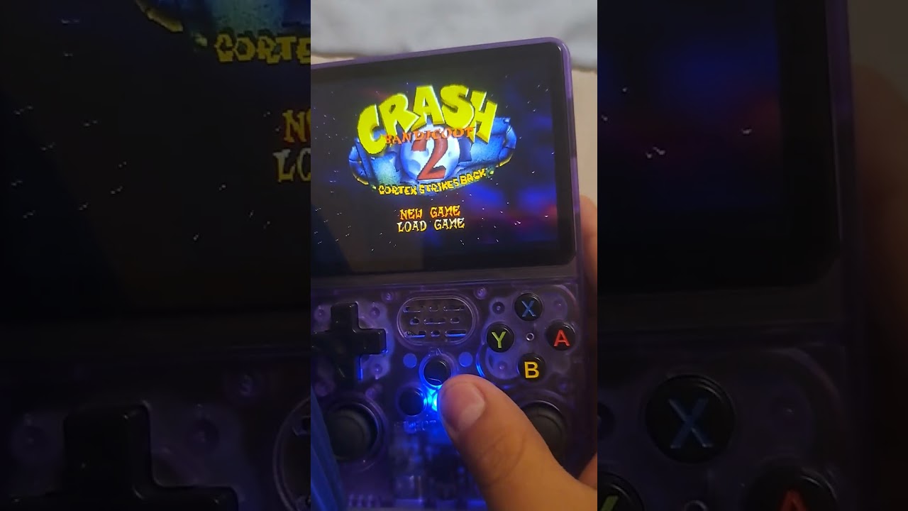 Mostrando mi r36s es muy buena la recomiendo 10/10 peri les recomiendo que cambien la microsd.