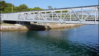 Die Drehbrücke, Die Die Kroatischen Inseln Lošinj Und Cres Verbindet