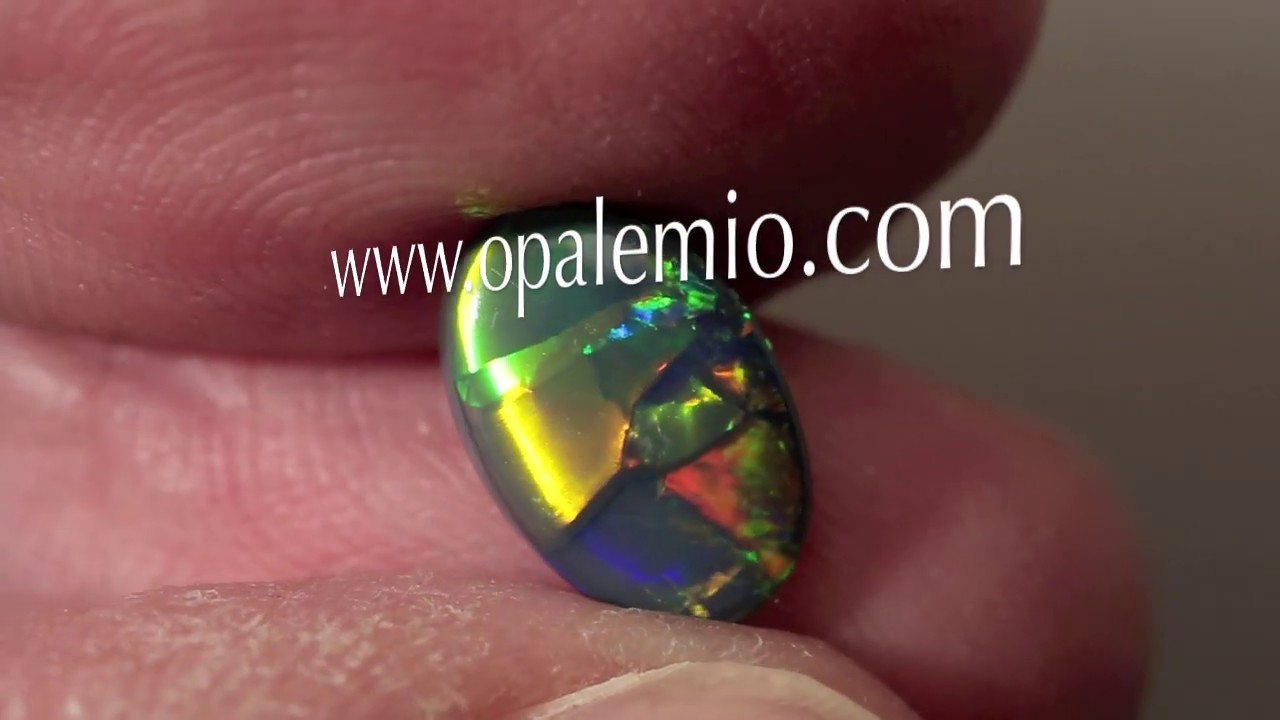 Opale nero australiano