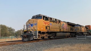 Union Pacific 7692 intermodal train
