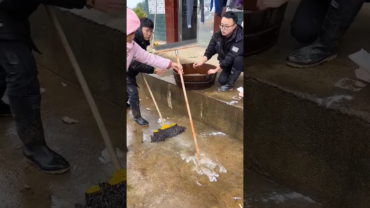 Stainless Steel Wire Floor Brush: Ideal for Home Moss Treatment! 🌿