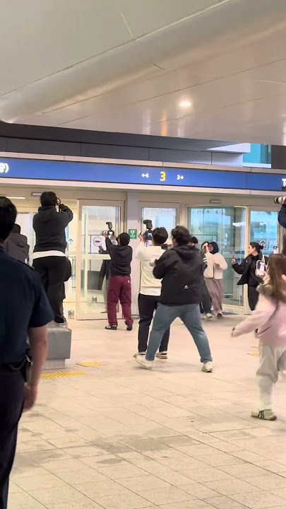 BTS Jin arrival at Incheon