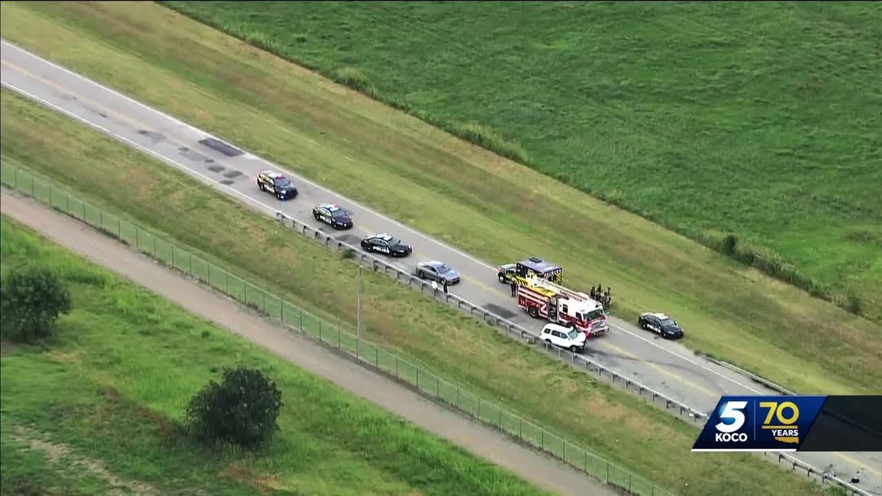 1 dead after multi-vehicle crash in southwest Oklahoma City - YouTube