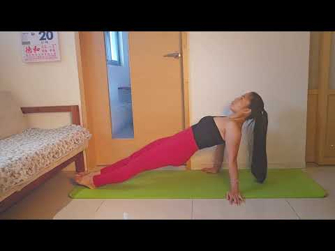 Challenge Your Core with the Reverse Plank💪🦵