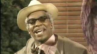 Download Lagu IN LIVING COLOR MP3 Download Lagu IN LIVING COLOR MP3