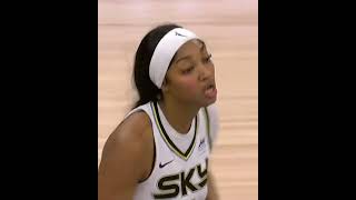 Angel Reese breaks Sylvia Fowles’ record for most rebounds in a single season 👑 #shorts