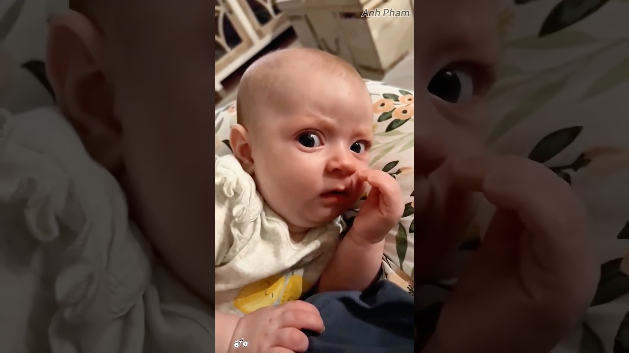 The baby’s funny expressions