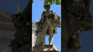 Monument to Pietro Metastasio | Monumento a Pietro Metastasio
