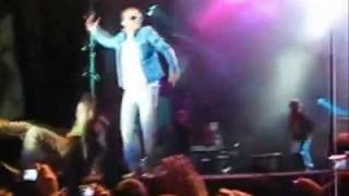 Caida de Chino y Nacho En Concierto
