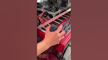 #guitar #rigrundown #guitarist #touring #touringmusician #guitarplayer #musicianlife #musicians