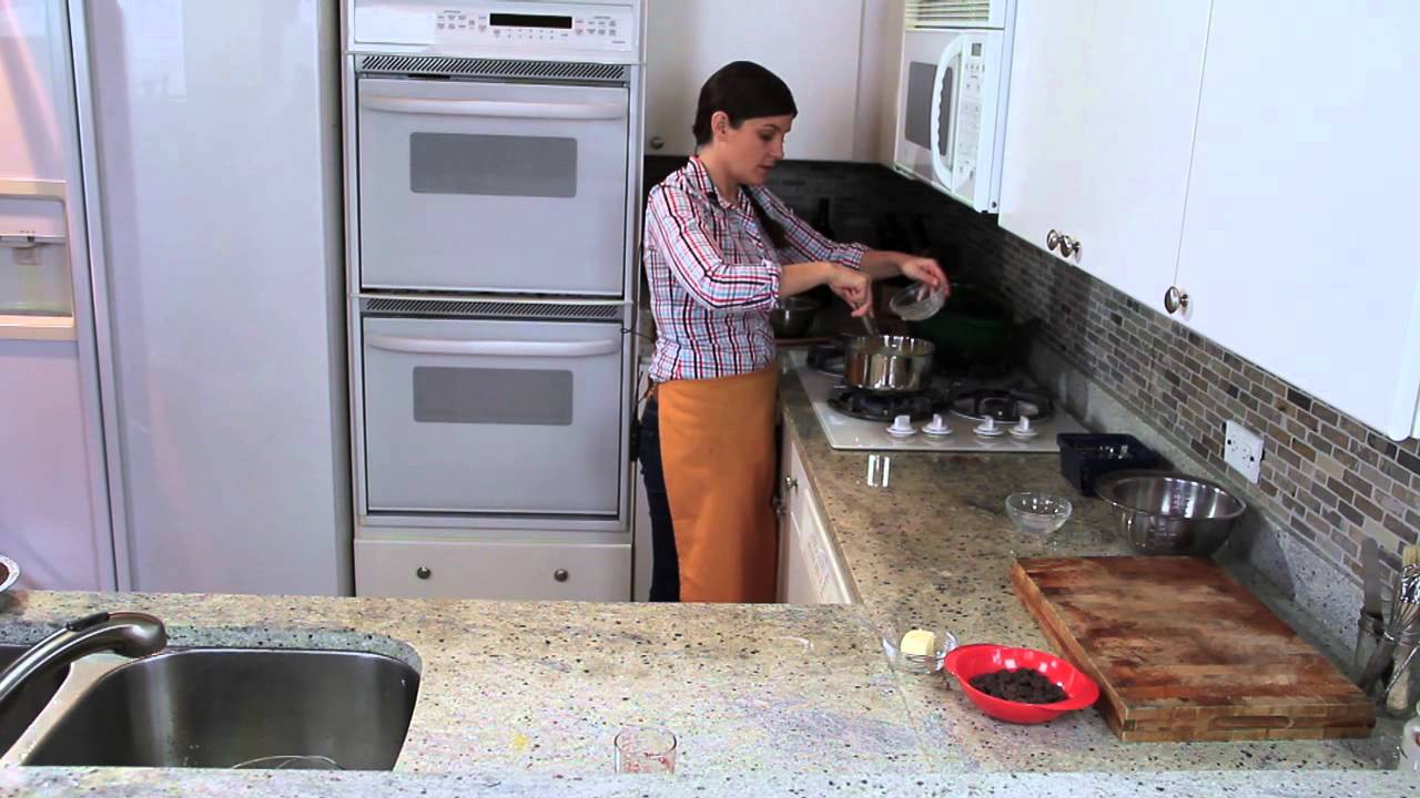 Black Bottom Raspberry Cream Pie : Pie Making