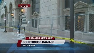 Piece of facade falls off at Milwaukee County Courthouse