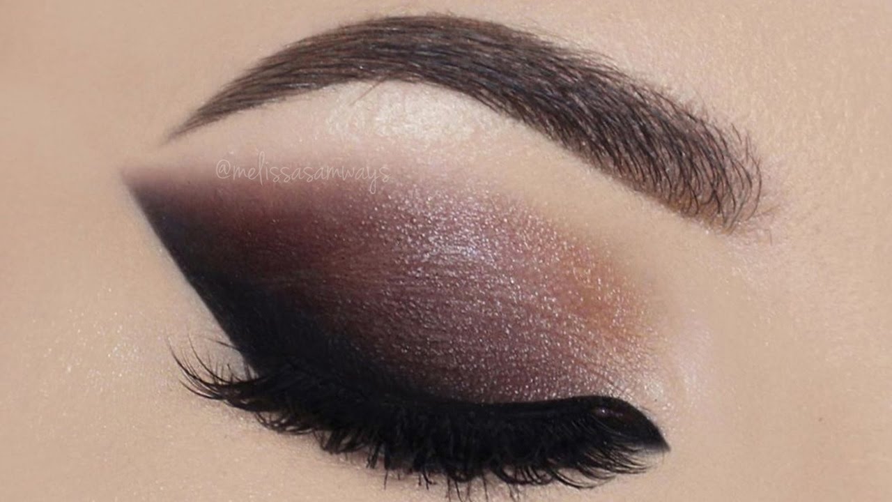 ♡ Cat Smokey Eyes & Dark Lips! Gwen Stefani Palette & Huda Beauty Lip Contour | Melissa Samways♡