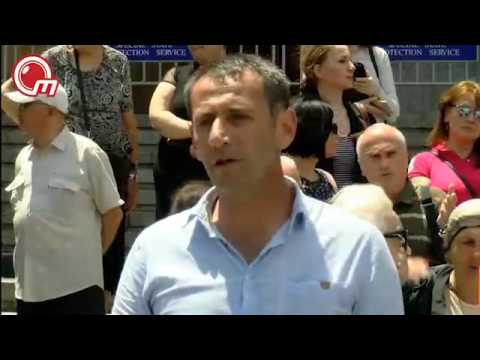 აქცია პარლამენტის წინ