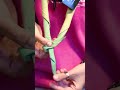 How to Tie a Friendship Knot