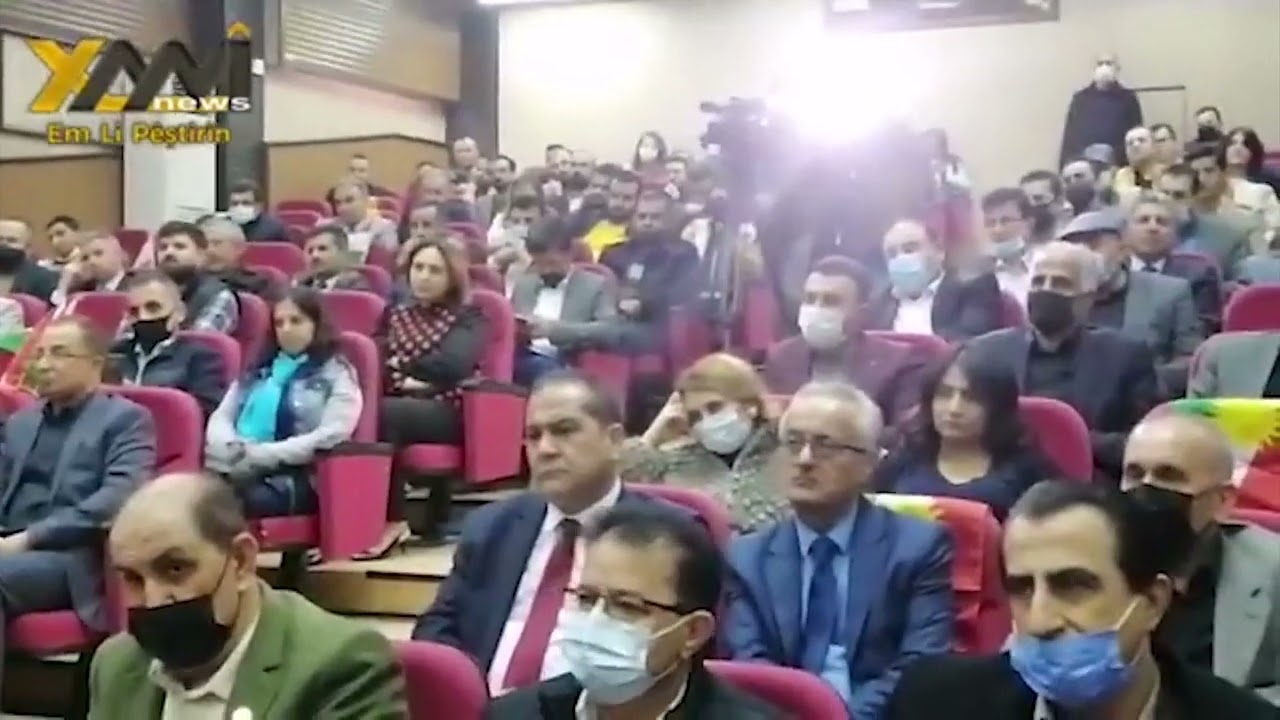 ئێڤاریەکا هەلبەست خواندنێ ژلایێ هەلبەستڤان موئەیەد تەیب ل ئێکەتیا نڤیسەران دهۆکێ