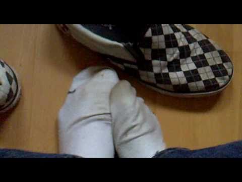 dirty white puma socks - YouTube