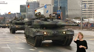 Große Parade der NATO in Litauen  Deutsches Kontingent (Leopard 2, Marder, Boxer, Puma) 25.11.2023