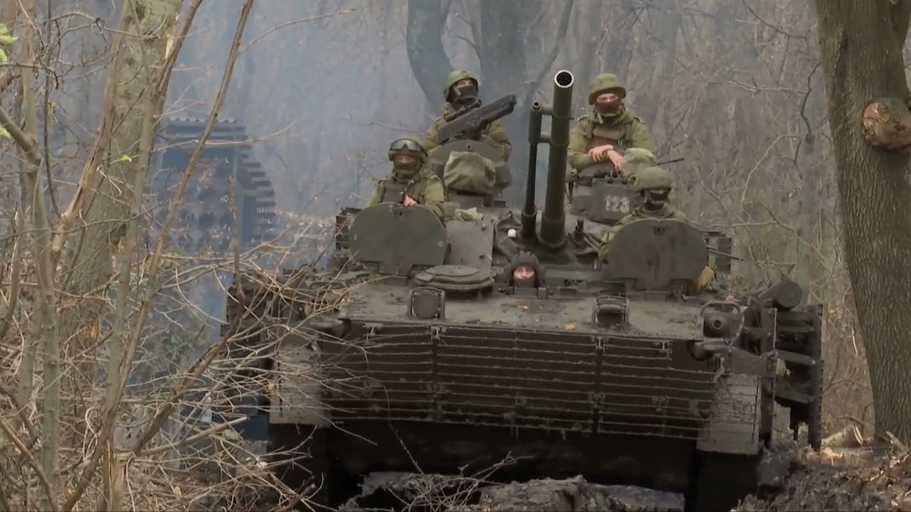 Russian TOS-1A MLRS and BMP-3 IFV in combat action in Kupyansk direction
