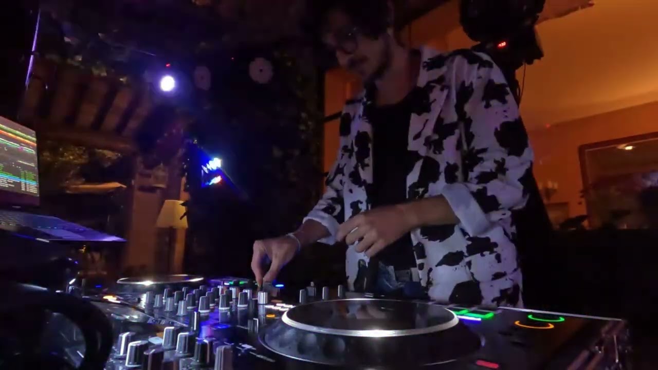 From the Final Setup to the Dance Floor Energy