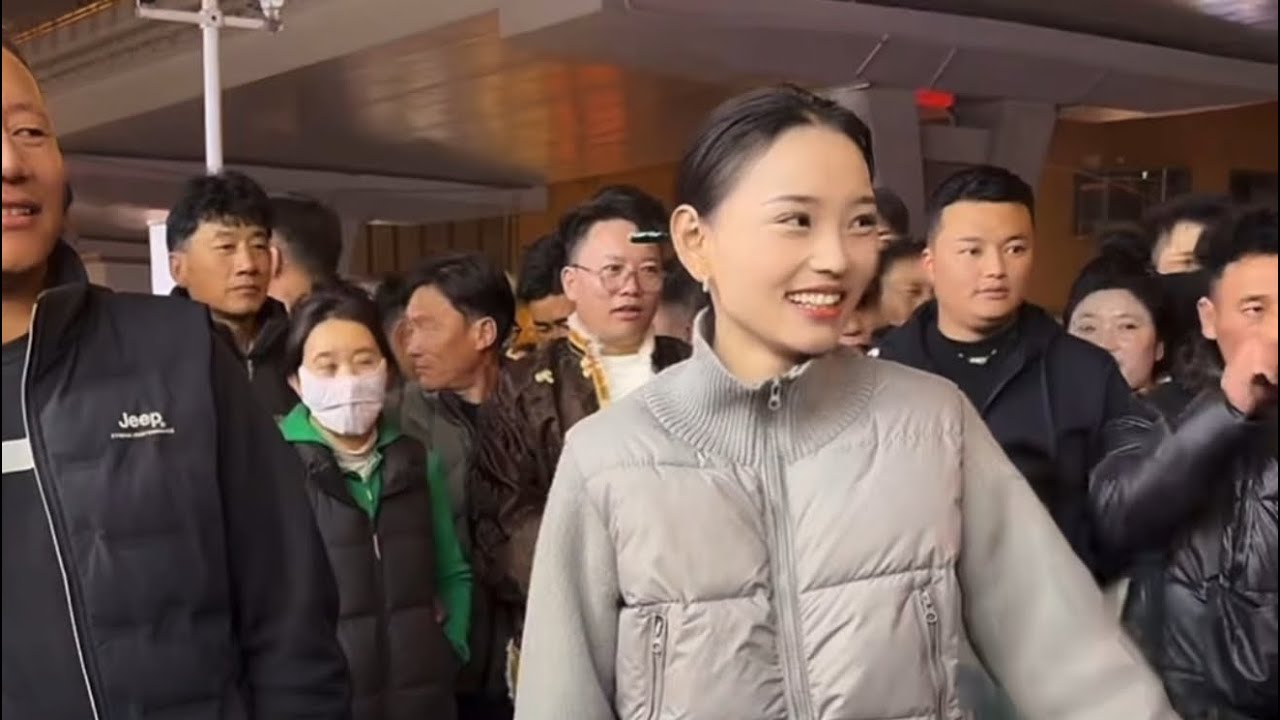 #tibetan #live བོད་ཀྱི་དྲྭ་གྲགས་ཆོབ་ཚ་པོ་ཆ་ཚང་མཉམ་དུ་འཛོམས་འདུག། བུ་མོ་གཡང་འཛོམས་ཀྱི་གླུ་གཞས། 