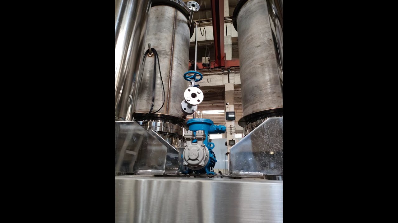 Assembly unit of multi stages molecular distillation equipment for fish oil ester concentration